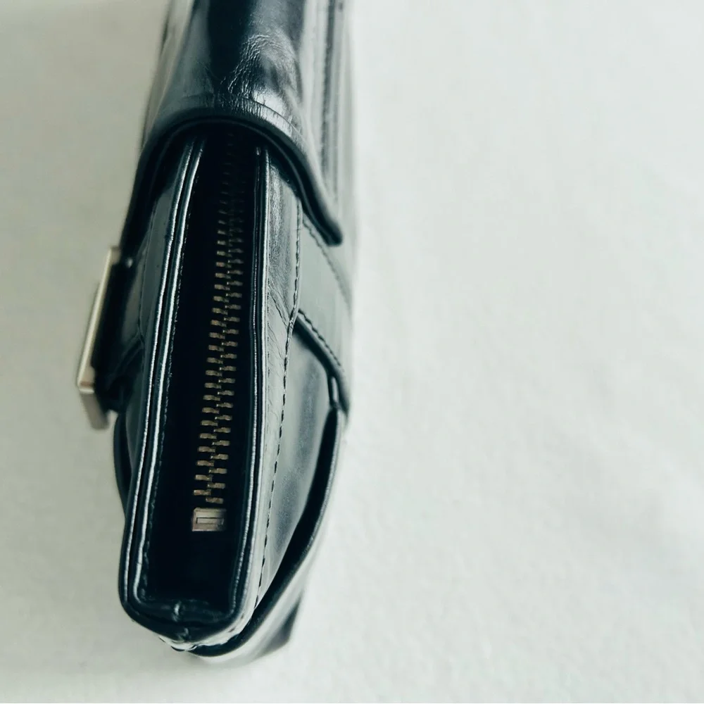 Kenneth Cole Leather Clutch - Picture 4 of 9